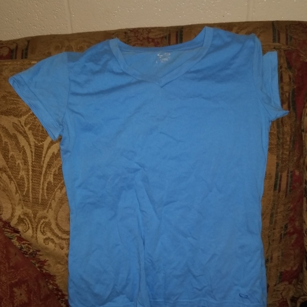 Tee shirt
